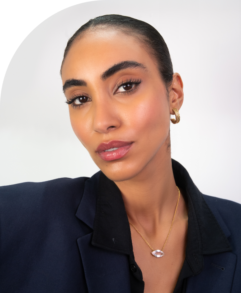 Técnica exclusiva de micropigmentação Lu Make Up em sobrancelhas femininas